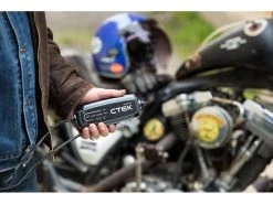 Ctek Batterieladegerät CT5 Powersport -Fahrzeug Verkaufsladen 243203282 xxl